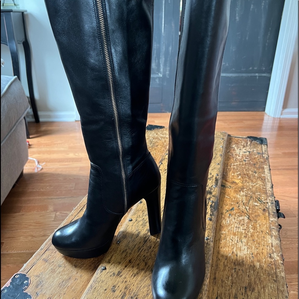 Michael Kors New without tags black platform dress boots size 8M